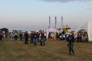 Нічний День Поля