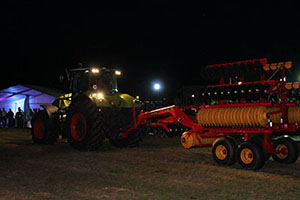 Нічний День Поля