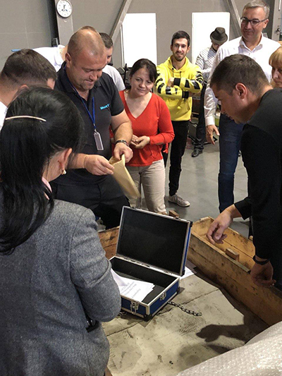 Ранок понеділка почався із ...квесту!