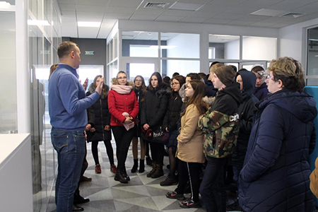 Екскурсія школярів в АГРОТЕХСОЮЗ